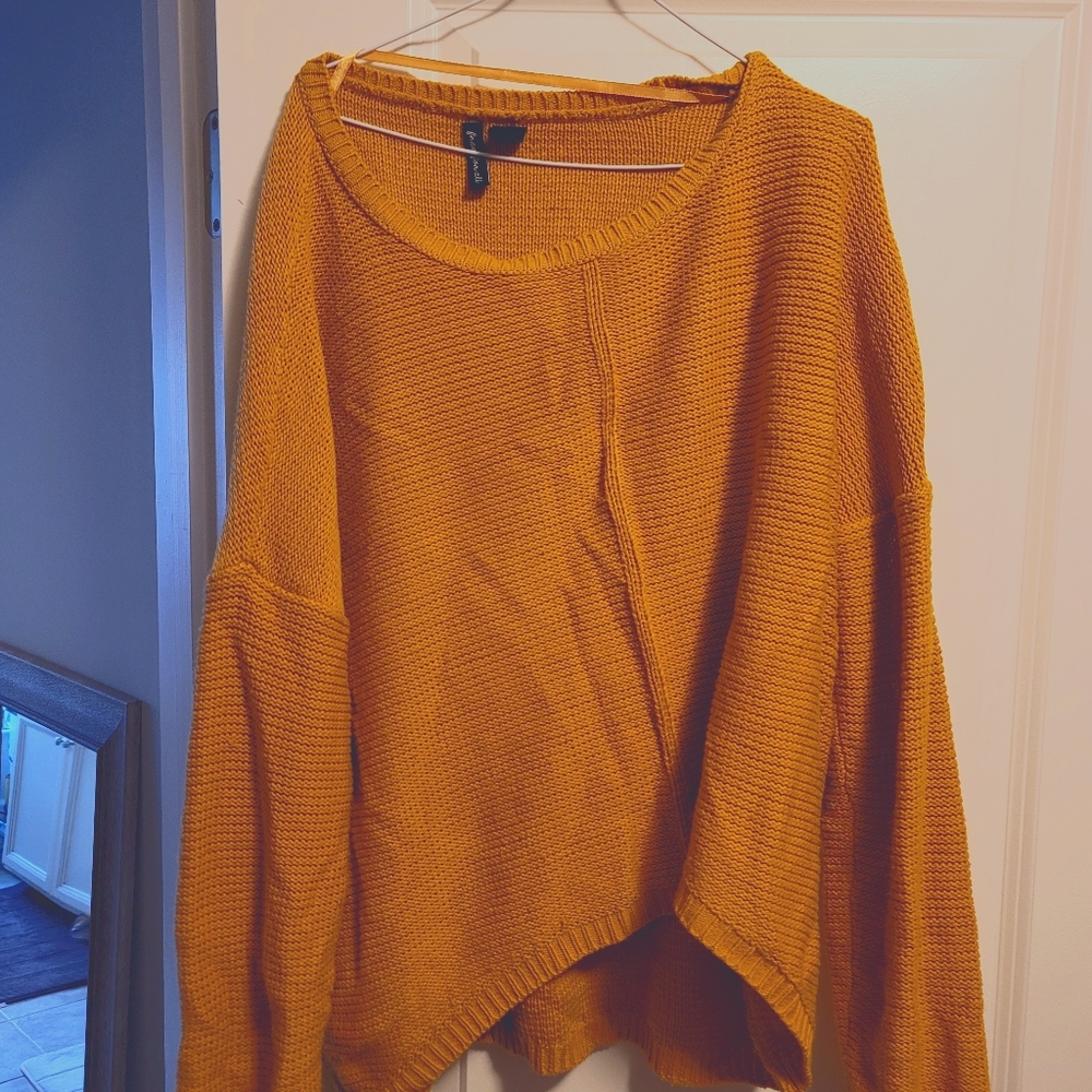 Pull over sweater